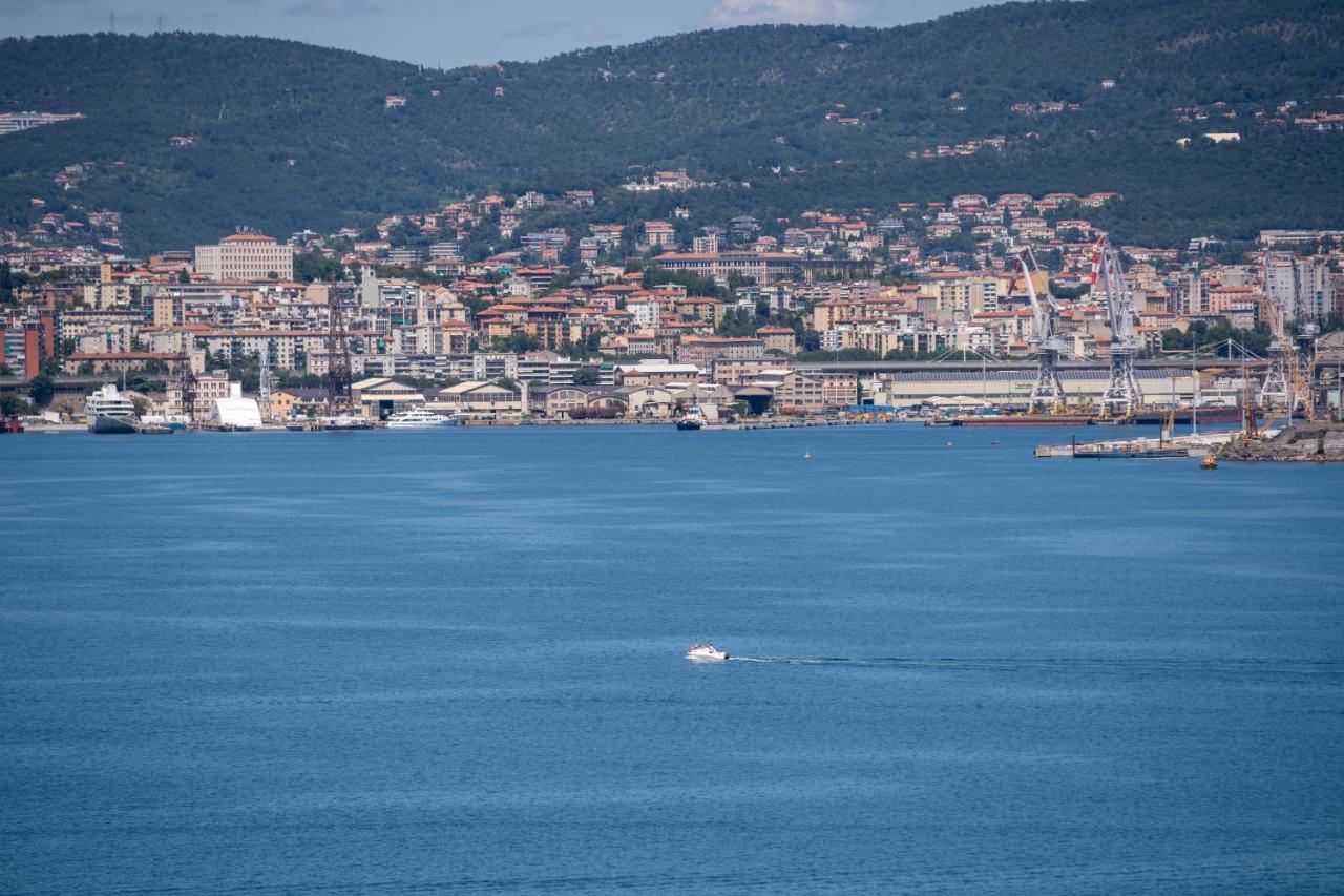 Muggia Uphill B&B Exterior foto